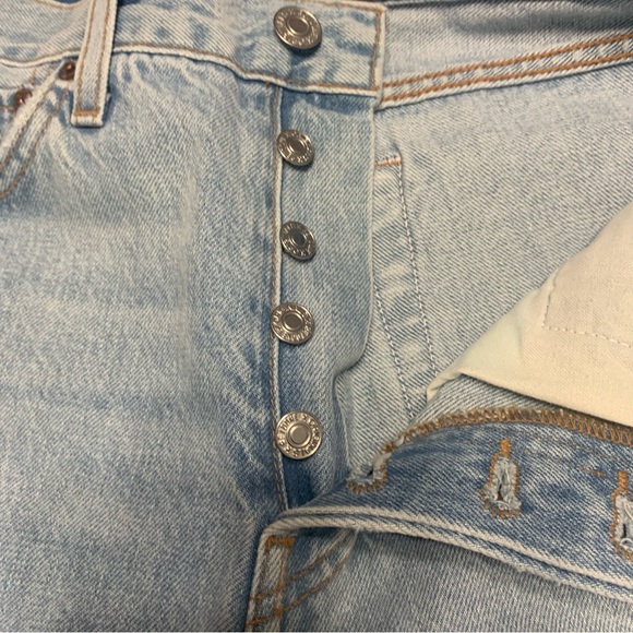 Re/Done 90s High Rise Loose Fit Jeans 26 Beach Destroy Light Wash - Picture 9 of 12